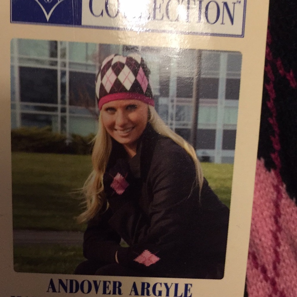 Brand new argyle hat & glove set